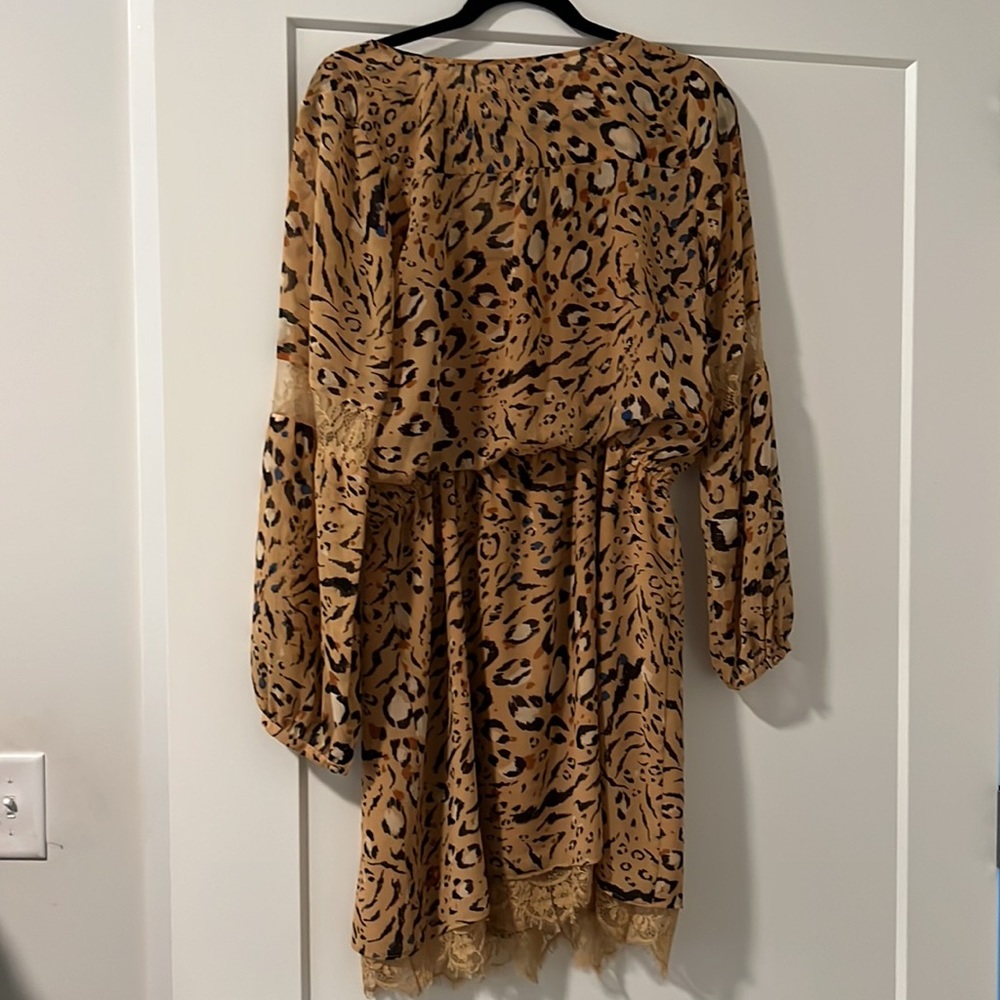 White House Black Market leopard print dress - Picture 4 of 4